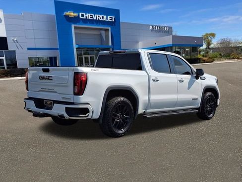 Used 2022 GMC Sierra 1500 Elevation w/ Elevation Premium Package AWD/4WD image 27