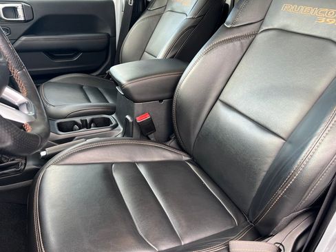 Used 2022 Jeep Wrangler Unlimited Rubicon w/ Trailer Tow Package image 10