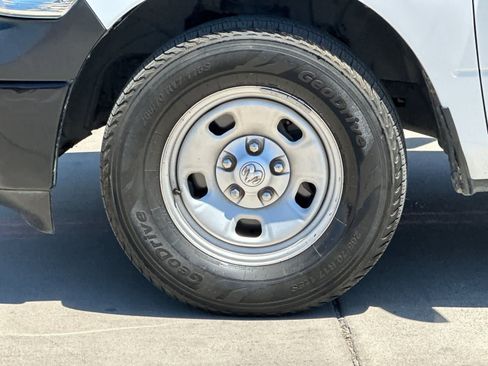 Used 2019 RAM 1500 Tradesman RWD image 25