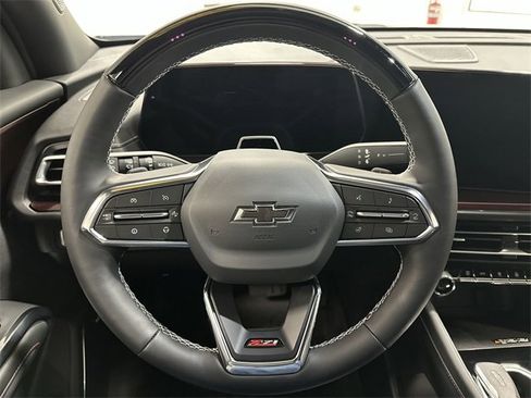 Used 2025 Chevrolet Traverse Z71 w/ Enhanced Driving Package image 18