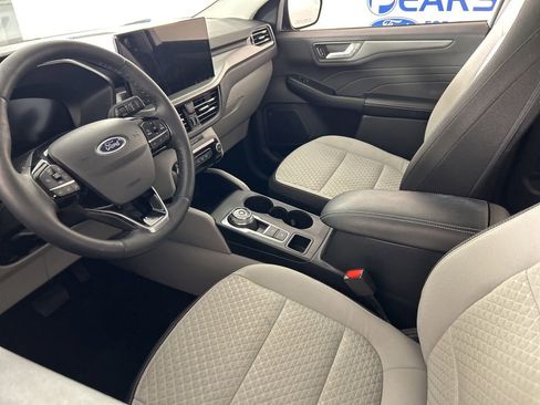 Used 2023 Ford Escape Active w/ Tech Pack #2 image 8