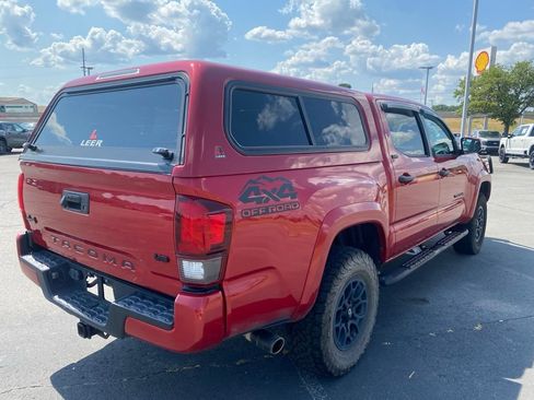 Used 2021 Toyota Tacoma SR5 w/ Technology Package AWD/4WD image 7