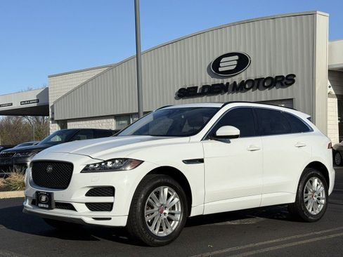 Used 2018 Jaguar F-PACE Prestige image 40