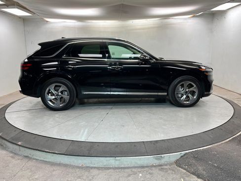 Used 2026 Genesis GV70 2.5T Advanced image 6