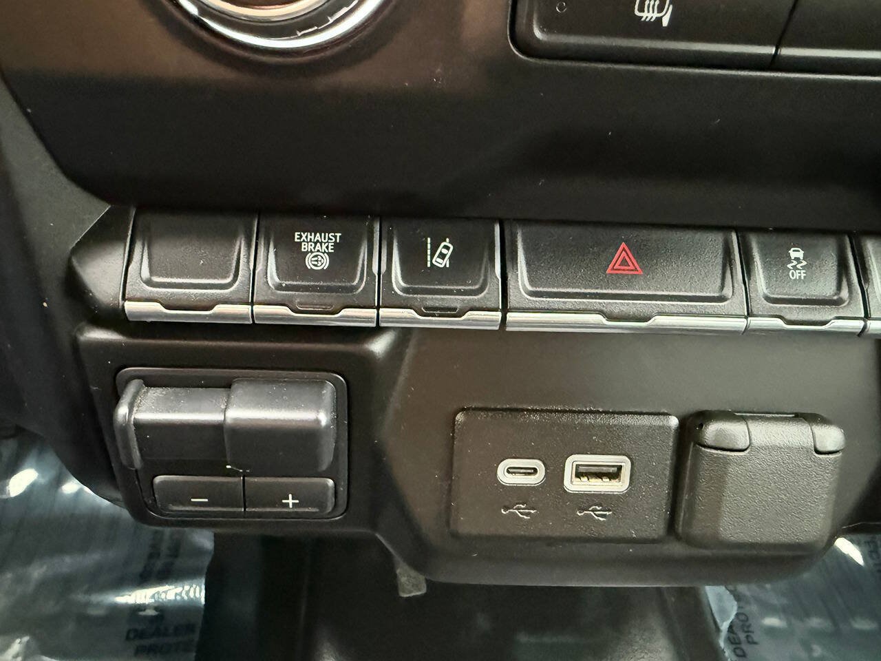 Used 2024 Chevrolet Silverado 2500 W/T w/ WT Fleet Convenience Package AWD/4WD image 50