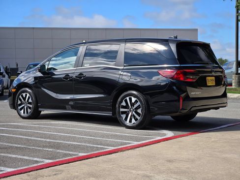 Used 2025 Honda Odyssey EX-L image 5