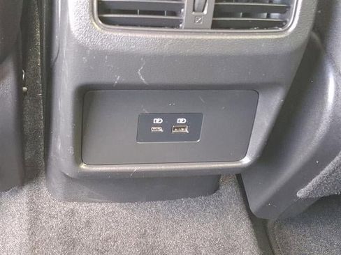 Certified 2023 Nissan Rogue SV image 43