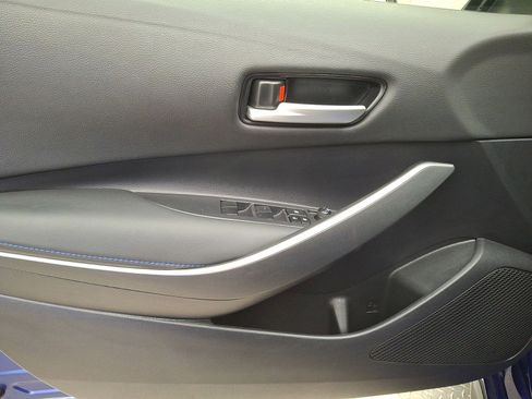Certified 2021 Toyota Corolla SE w/ SE Premium Package FWD image 10