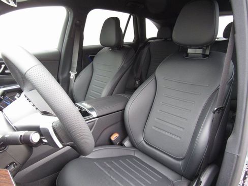 New 2026 Mercedes-Benz GLC 300 4MATIC image 10