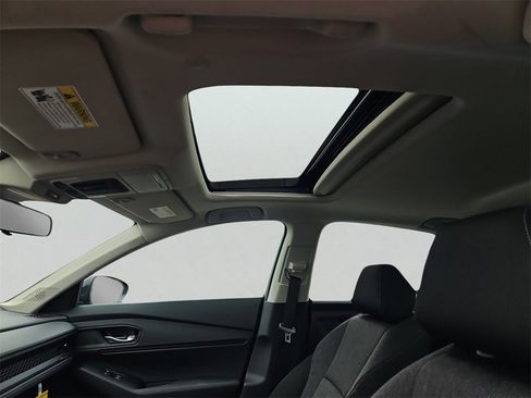 New 2025 Honda Accord SE image 8