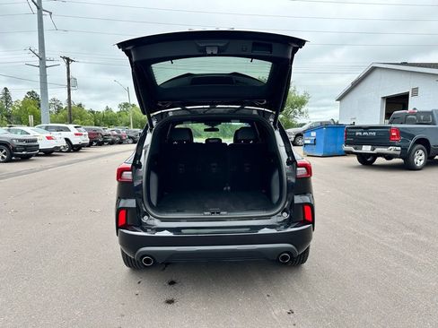 Used 2024 Ford Escape ST-Line image 22