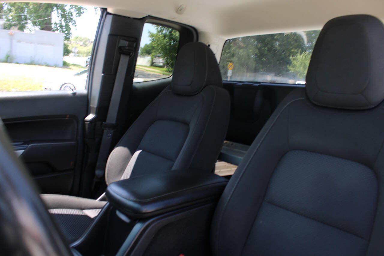 Used 2022 Chevrolet Colorado LT w/ Fleet Safety Package AWD/4WD image 22