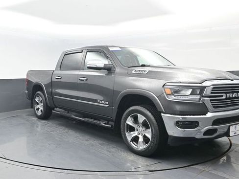 Used 2019 RAM 1500 Laramie AWD/4WD image 2