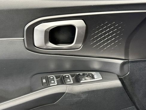 Used 2024 Kia Sorento S w/ Panoramic Sunroof Package image 23