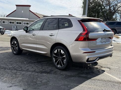 New 2026 Volvo XC60 B5 Plus w/ Climate Package image 21