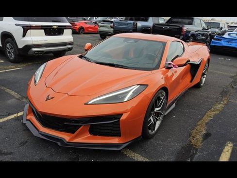 Used 2025 Chevrolet Corvette Z06 image 1