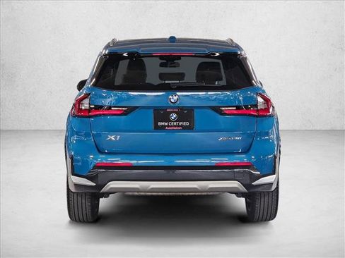 Certified 2025 BMW X1 xDrive28i w/ Convenience Package image 7