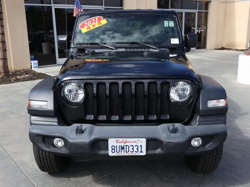 Used 2021 Jeep Wrangler Unlimited Islander image 9