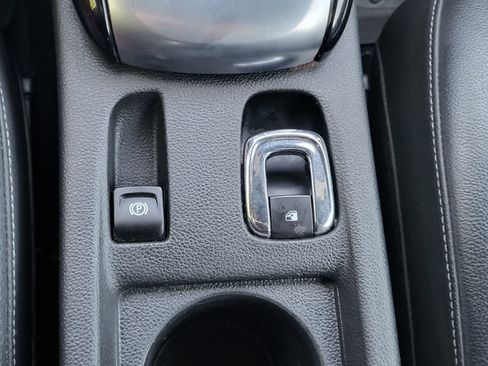 Used 2019 Buick Cascada Premium FWD image 22