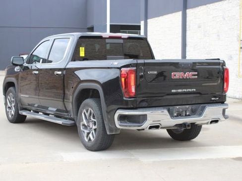 Used 2025 GMC Sierra 1500 SLT image 3