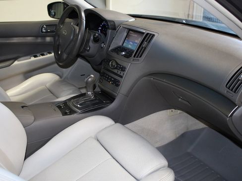Used 2012 INFINITI G37 Journey w/ Premium Pkg RWD image 29