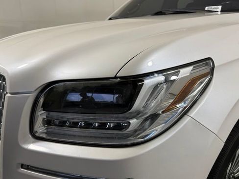 Used 2018 Lincoln Navigator L Reserve w/ Technology Package AWD/4WD image 8