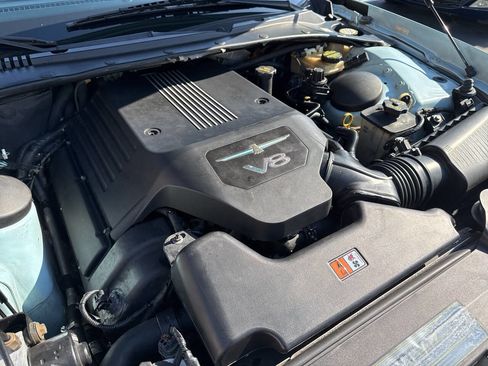 Used 2003 Ford Thunderbird image 19