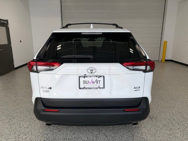 Used 2024 Toyota RAV4 XLE w/ Convenience Package AWD/4WD image 4