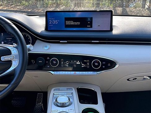 Used 2022 Genesis GV70 2.5T w/ Select Package image 14