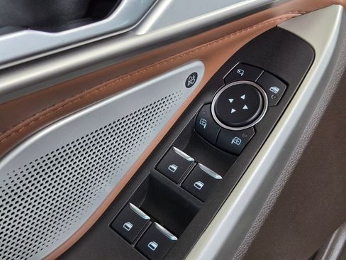 Used 2023 Ford Explorer King Ranch w/ Technology Package RWD image 12
