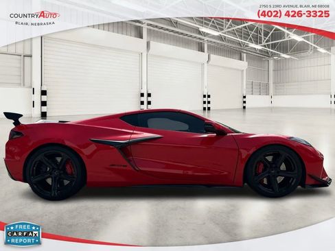 Used 2024 Chevrolet Corvette Z06 RWD image 6