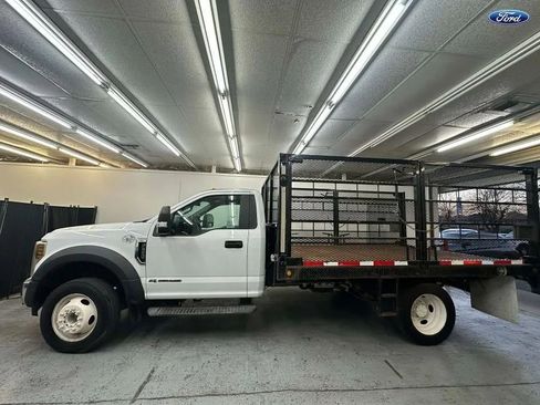 Used 2018 Ford F550 2WD Regular Cab Super Duty w/ Power Equipment Group image 5