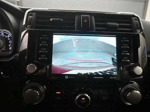 Used 2024 Toyota 4Runner TRD Off-Road Premium image 18