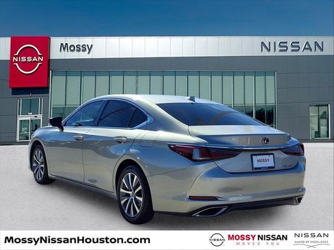 Used 2021 Lexus ES 350 w/ Premium Package image 5