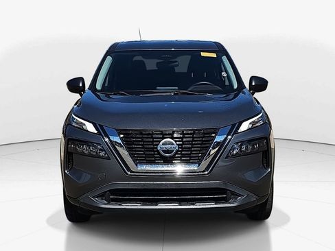 Used 2021 Nissan Rogue S image 2