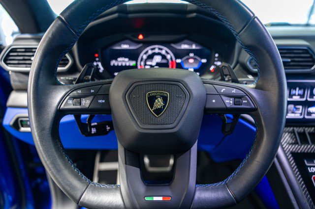 Used 2023 Lamborghini Urus S AWD/4WD image 12