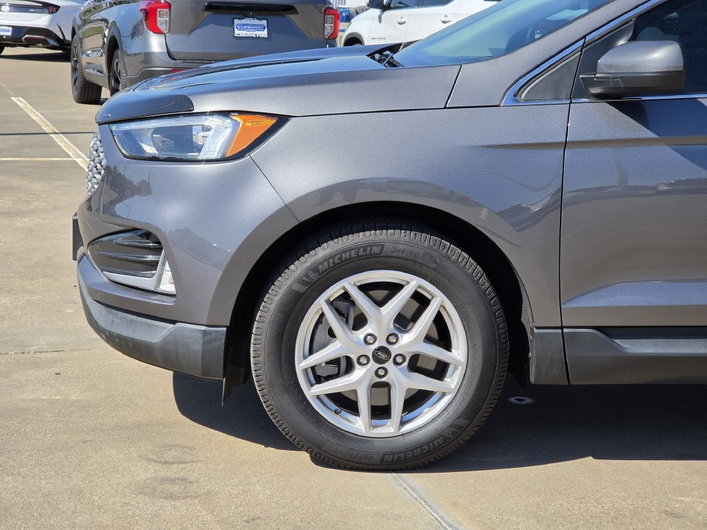 Certified 2024 Ford Edge SEL w/ Convenience Package AWD/4WD image 9