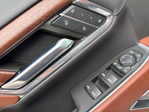 Used 2024 GMC Sierra 2500 Denali Ultimate image 14