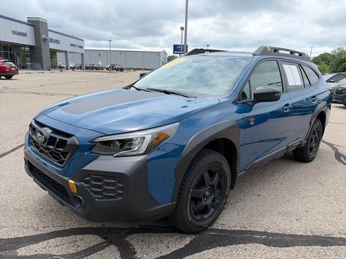 Certified 2025 Subaru Outback Wilderness AWD/4WD image 3