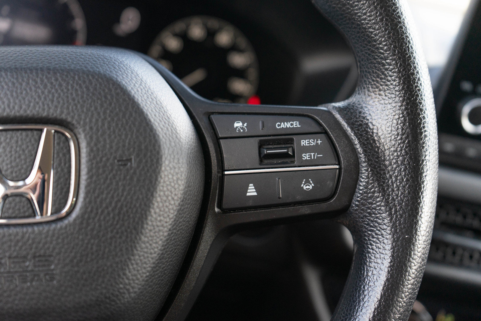 Used 2023 Honda HR-V LX image 25