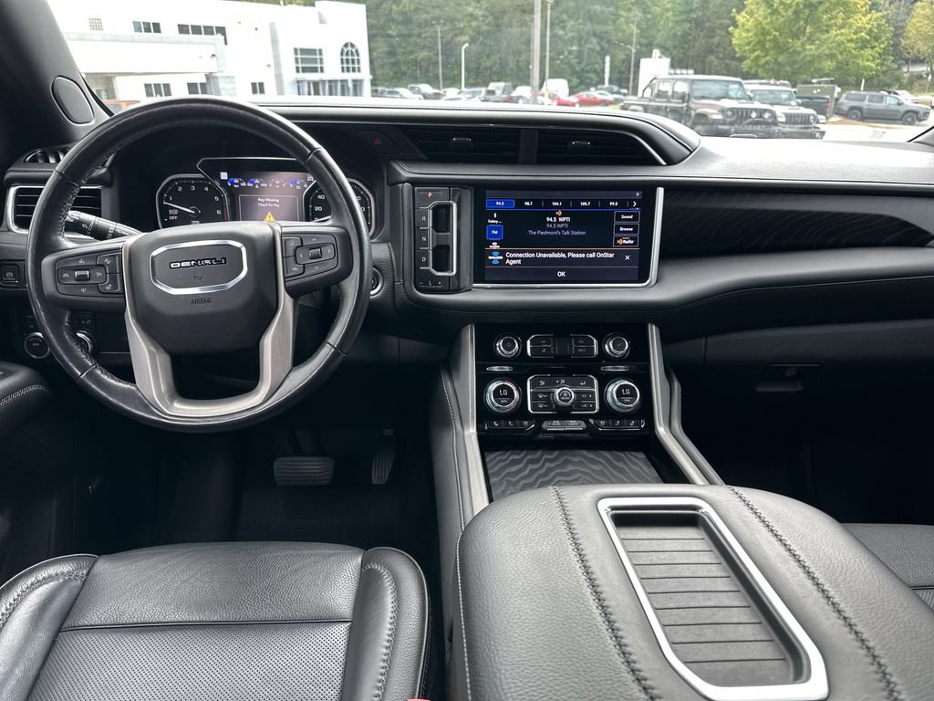Used 2021 GMC Yukon Denali w/ Denali Premium Package AWD/4WD image 10