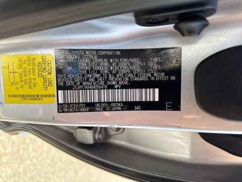 Used 2011 Lexus LX 570 4WD w/ Luxury Pkg image 16