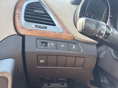 Used 2013 Hyundai Santa Fe Sport FWD image 23