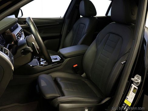 Certified 2024 BMW X4 M40i image 10