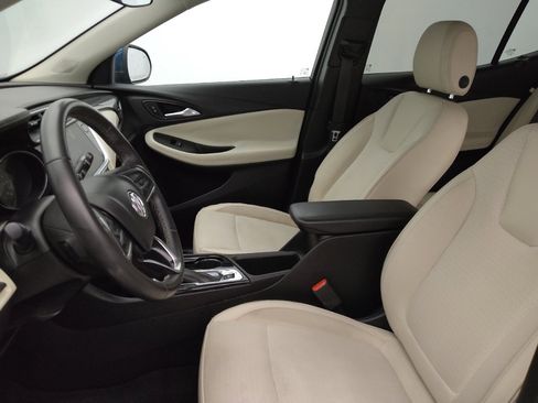Used 2020 Buick Encore GX Select w/ Advanced Technology Package FWD image 17