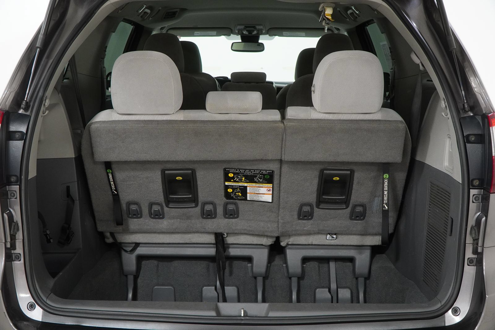 Used 2020 Toyota Sienna LE FWD image 10