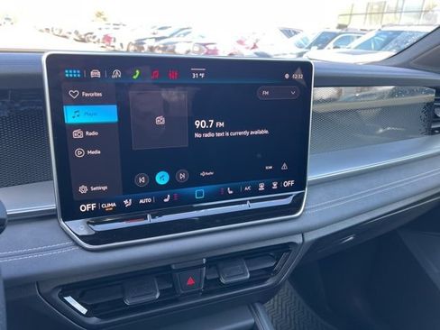 New 2026 Volkswagen Tiguan SE R-Line AWD/4WD image 17