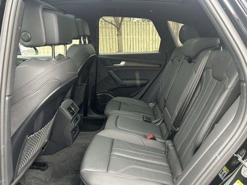 Certified 2025 Audi Q5 e Premium Plus w/ Premium Plus Package image 21