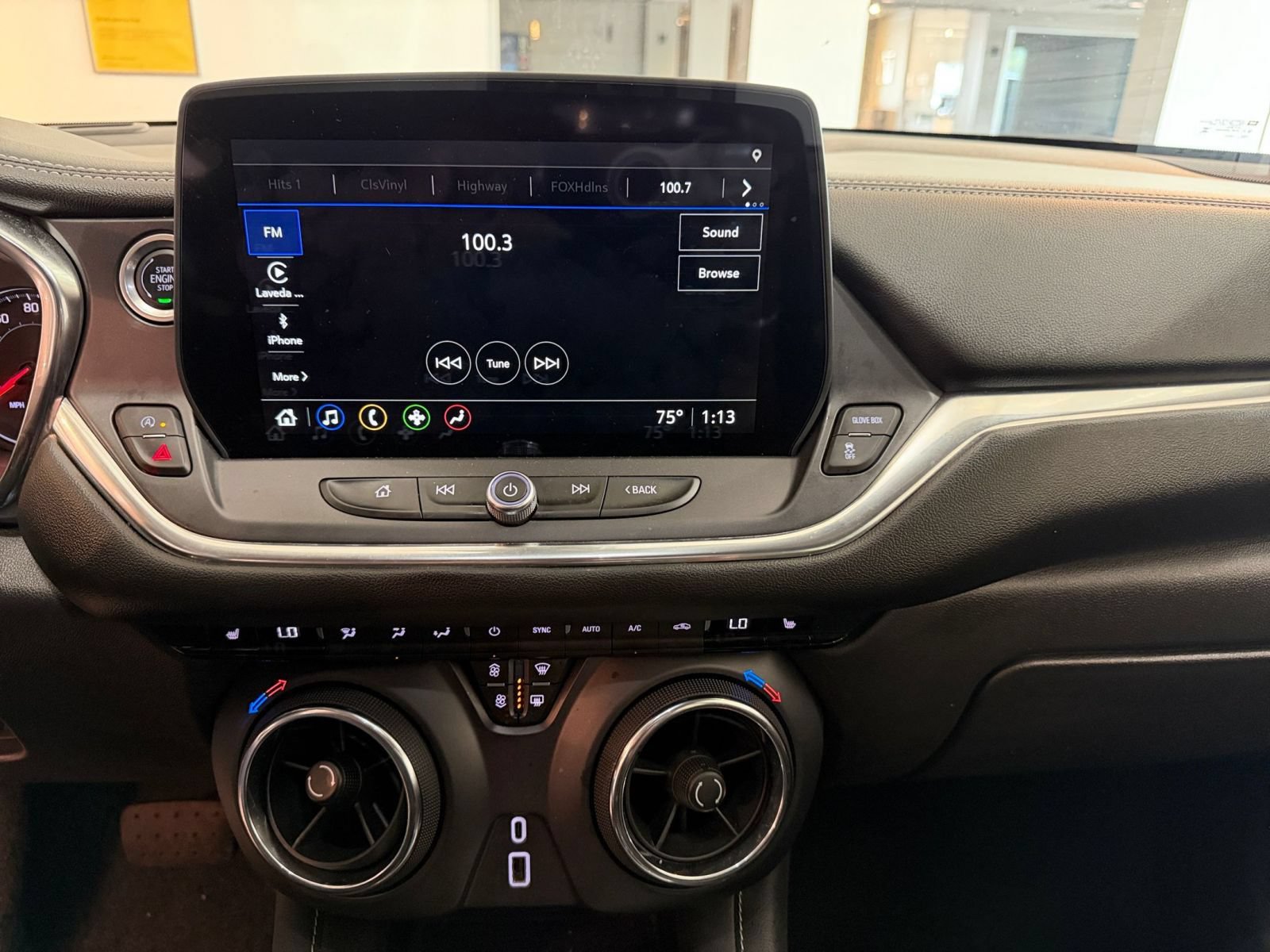 Used 2025 Chevrolet Blazer LT FWD image 19
