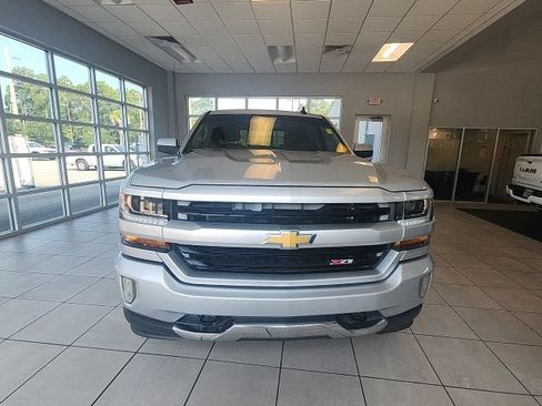 Used 2017 Chevrolet Silverado 1500 LT w/ All Star Edition AWD/4WD image 4